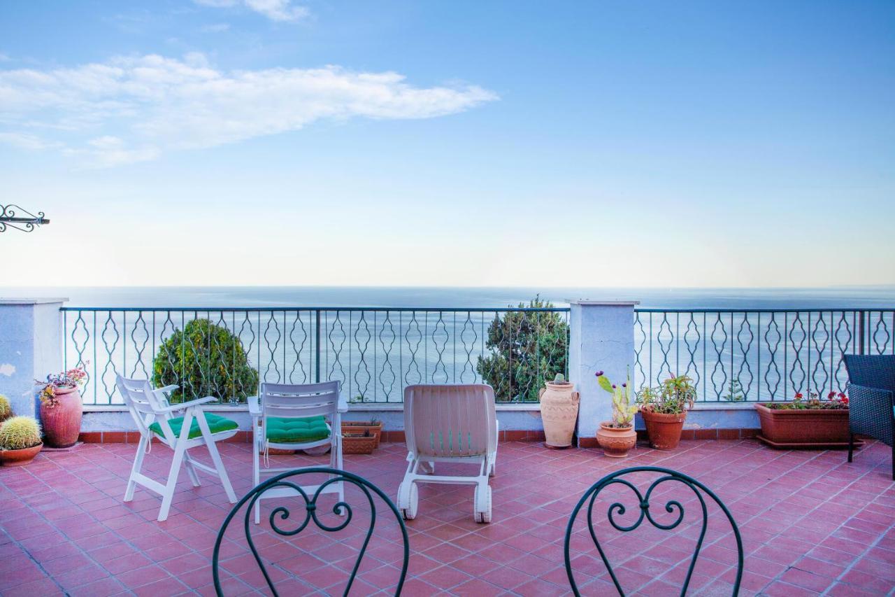 Belvedere House Taormina Exterior photo